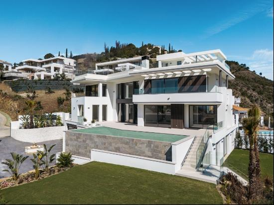 Contemporary brand-new villa in prestigious Lomas de la Quinta, , Benahavis 29679