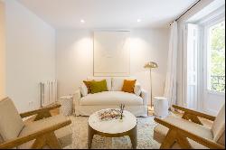 Magnificent exterior flat with 3 bedrooms en suite with four bal, Madrid 28004