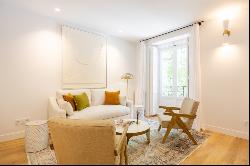 Magnificent exterior flat with 3 bedrooms en suite with four bal, Madrid 28004