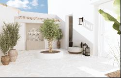 Fully renovated townhouse in Los Potros, Aloha, Nueva Andalucía, Marbella 29660