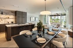 Breathtaking contemporary apartment with sea views in Marina de , Marbella 29602