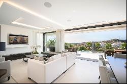 Modern villa situated in a prime location in Nueva Andalucia, Marbella 29660