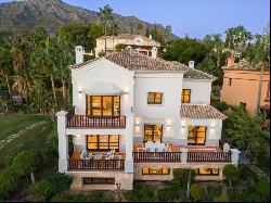 Delightful Mediterranean townhouse in La Capellanía, on Marbella, Marbella 29602