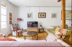 Flat with two balconies in the best area of La Latina, Madrid 28042