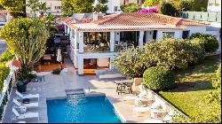 Spacious villa located in a convenient area close to all ameniti, Marbella 29660