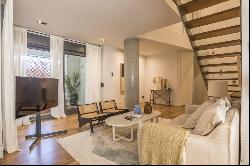 Beautiful ground floor duplex with large terrace and two parking, Madrid 28002