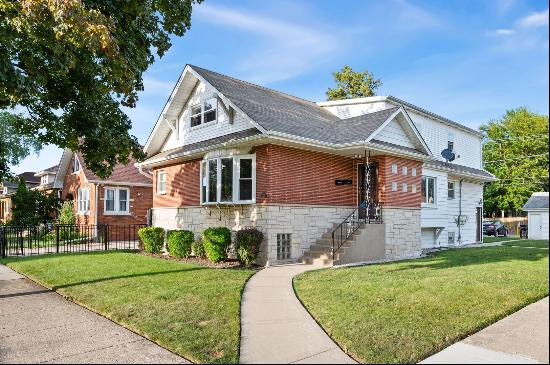 1103 N 15th Avenue, Melrose Park IL 60160