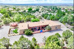 24 Nickell Road, Ranchos De Taos NM 87557