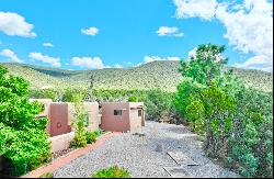 24 Nickell Road, Ranchos De Taos NM 87557