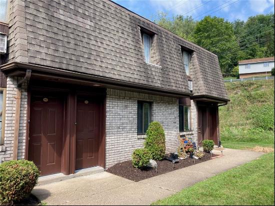 200 Milltown Rd Unit 203, Plum Boro PA 15068