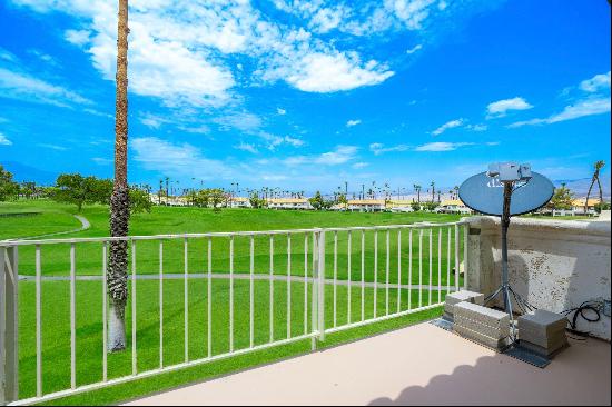 Golf course home in Palm Desert now available