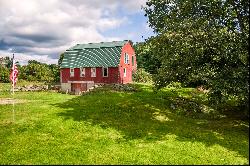 Classic New England Farm Property in Cape Neddick