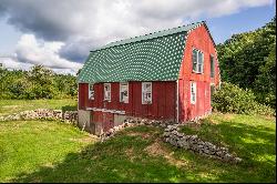 Classic New England Farm Property in Cape Neddick