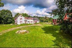 Classic New England Farm Property in Cape Neddick