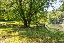 Two Acres on the Toccoa River!