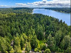 9665 Battle Point Dr NE, Bainbridge Island, WA 98110