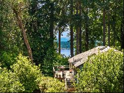 9665 Battle Point Dr NE, Bainbridge Island, WA 98110