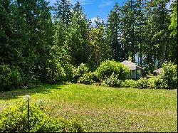 9665 Battle Point Dr NE, Bainbridge Island, WA 98110