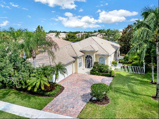 8153 Pine Cay Road, Wellington, FL