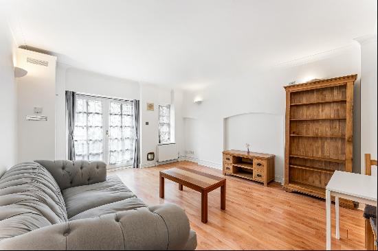 Apartment to rent in Westferry Road E14