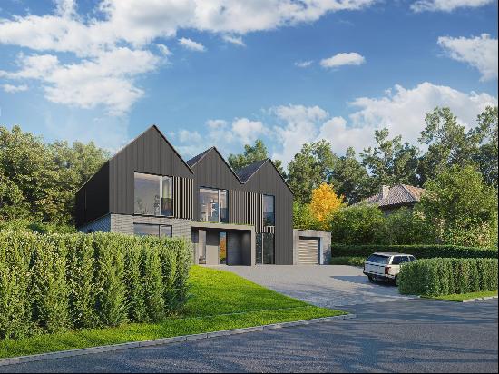 A wonderful opportunity to acquire a generous development plot with planning for a contemp