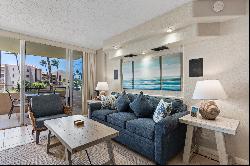 Stunning ocean views from this apartment zoned vacation rental condo