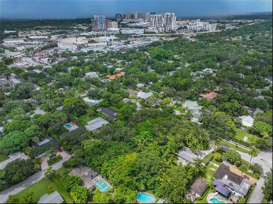 Rare opportunity to pick up a 32,322 square foot property in the heart of South Miami that