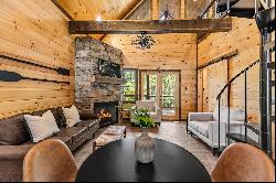 Charming Cabin Retreat With Custom Updates Near Fightingtown Creek!