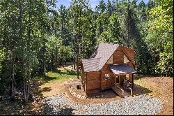 Charming Cabin Retreat With Custom Updates Near Fightingtown Creek!