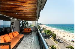 Wonderful oceanfront penthouse in a prime location