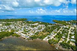 001 Overseas Highway, Marathon