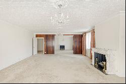 Five-bedroom apartment located in one of London's most desirable areas