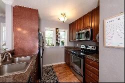 Remodeled 2 Bedroom/1 Bath One Block from Cheesman Park!