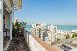 Penthouse with stunning views of the seas of Ipanema, Copacabana, and Arpoador