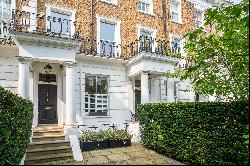 Outstanding recently refurbished family home in Chelsea