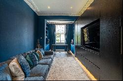 Outstanding recently refurbished family home in Chelsea