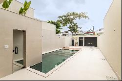 Triplex house in Rio Mar condominium, Barra da Tijuca