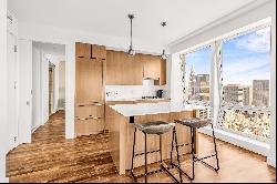 Dramatic Views: 2 Bed/2.5 Bath High Floor Condo