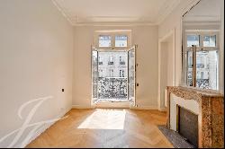 Sale - Apartment Paris 2nd 