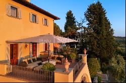 Majestic historic villa with pool and vineyard in San Casciano