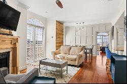 Top Floor Unit with Scenic Views Near Buckhead and Midtown Attractions