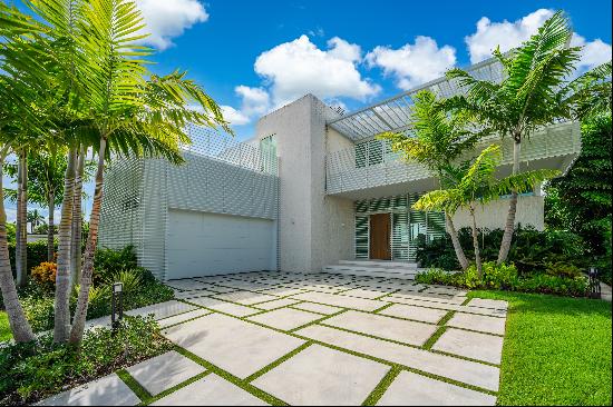 1844 Daytonia Rd, Miami Beach, FL