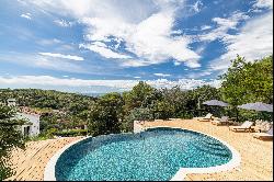 Mont-Leuze - Prestigious Provencal villa with pool and sea view