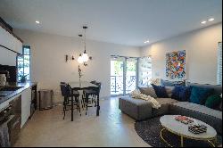 435 21st St, #108, Miami Beach, FL