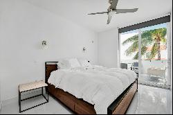 225 Collins Ave, #3K, Miami Beach, FL