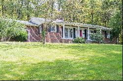 126 Roosevelt Road, Hyde Park, NY 12538