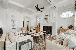 Coastal Elegance Redefined In Seagrove Beach