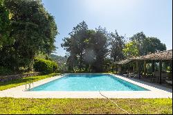 Wonderful XVII-XVIII century farmhouse with forest, swimming pool and stables.