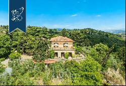 Elegant 19th-century villa for sale in Florence, near Piazzale Michelangelo