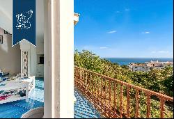 Elegant estate with a big terrace for sale in the heart of Capri